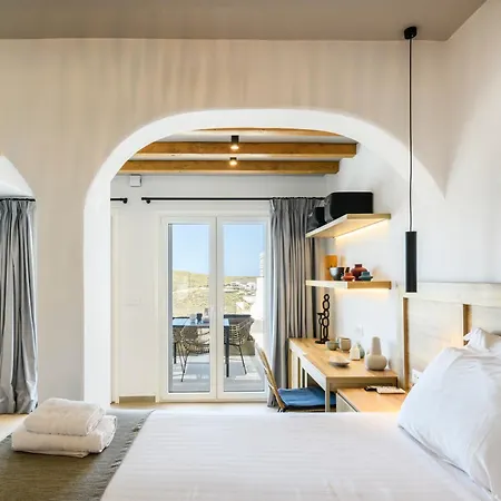 Willa Mykonos & Merchia Beach