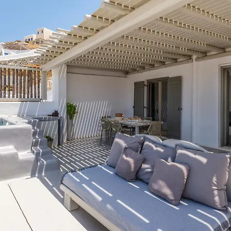 Willa Mykonos & Merchia Beach