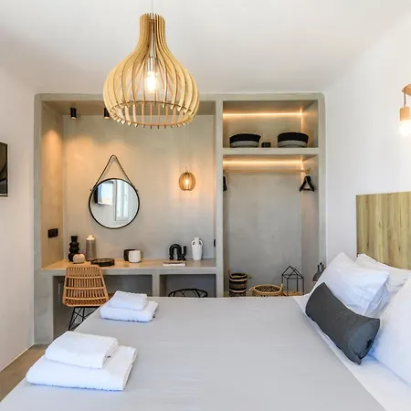 Vila Mykonos & Merchia Beach