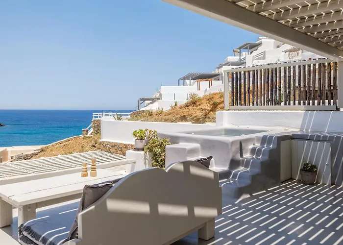 Villa Mykonos & *