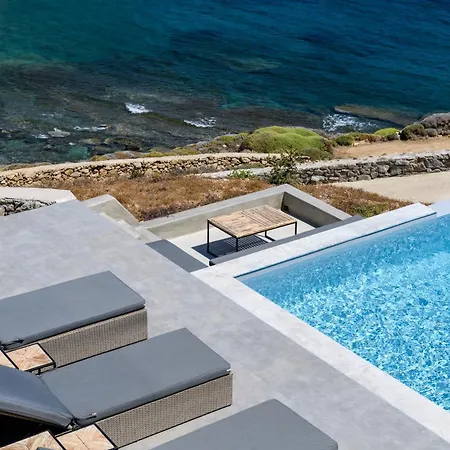 Villa Mykonos & *