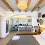 Mykonos & Villa Merchia Beach
