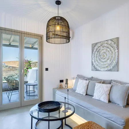 Villa Mykonos & Merchia Beach